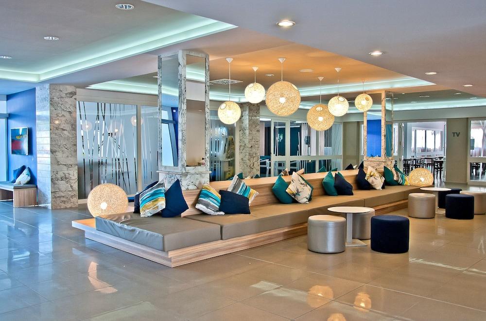 Bq Delfin Azul Hotel